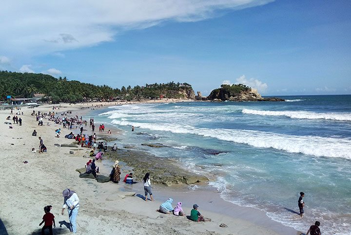 Pantai Klayar Pacitan